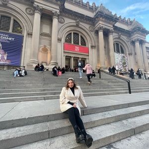 Meet your Posher, Natalie